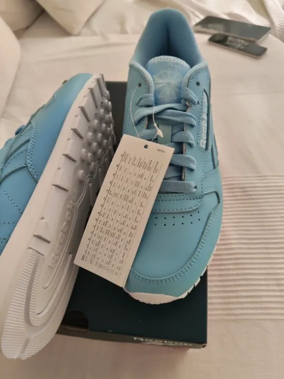 🔥 Frische Reebok Classic Leather – Hellblau Babyblau! Neu mit Etikett 🔥 Größe 37