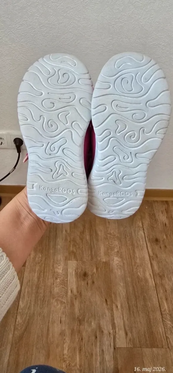 🌸 KangaROOS Sandalen – Größe 25 🌸
