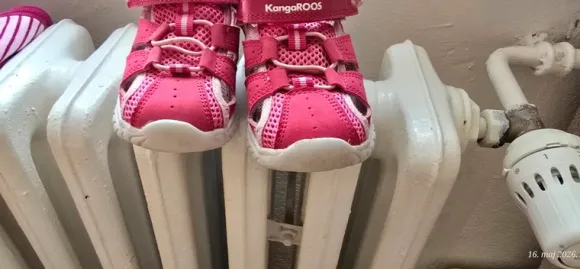 🌸 KangaROOS Sandalen – Größe 25 🌸