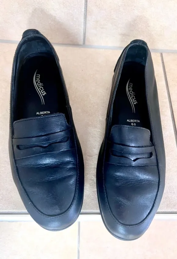 🖤 Medicus Leder-Loafer / Slipper – Gr. 38 (US 7) 🖤