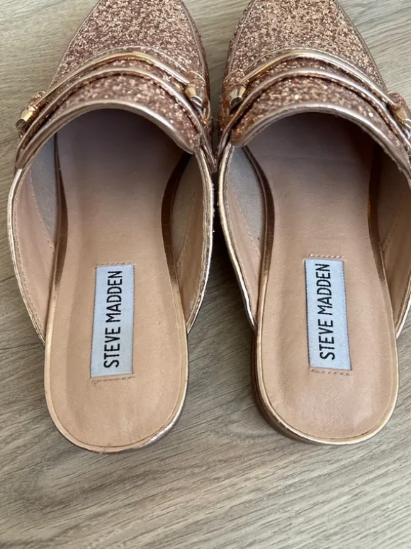 ** NEU: wunderschöne Glitzer Pantoletten **