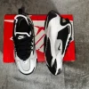 2019 Nike WMNS Zoom 2K Sneaker Black / White Gr. 37,5