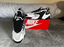 2019 Nike WMNS Zoom 2K Sneaker Black / White Gr. 37,5