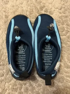 🌊 Sterntaler Schwimmschuhe / Badeschuhe Gr. 25/26 💙
