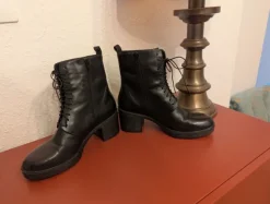 🖤 Vegabond Stiefelette 'Tilda'