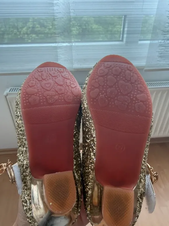 Absatzschuhe Stöckelschuhe Gr. 27 gold