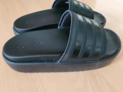 Absolut Neuwertig! Adidas Bade/Freizeit Pantolette