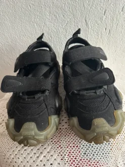 Acne Studios Sneaker Klettverschluss