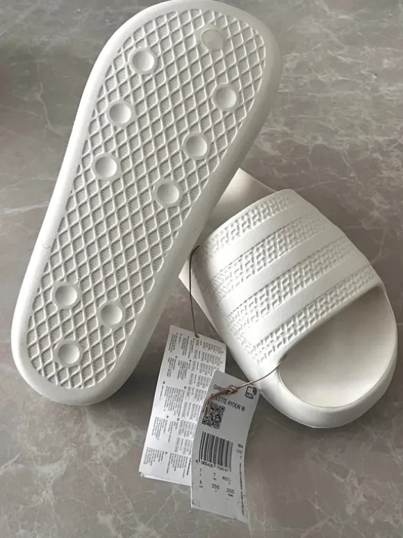 Adidas Adilette Ayoon maat 39 nieuw!!