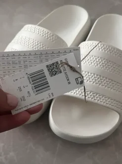 Adidas Adilette Ayoon maat 39 nieuw!!