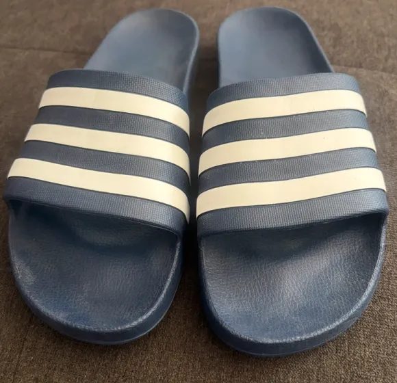 Adidas Adilette blau Größe 45