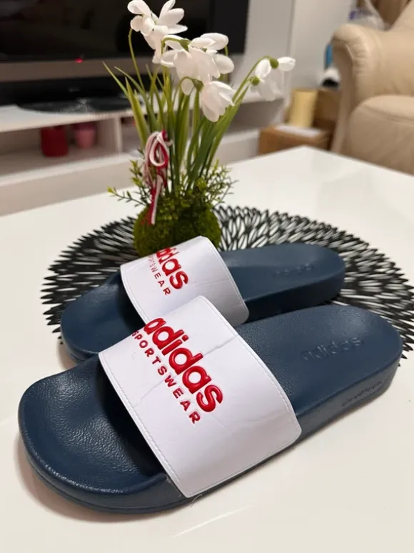 Adidas Adilette Unisex Navy/Weiß Gr. 42 – Neu