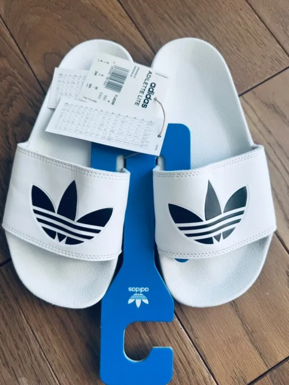 Adidas Adiletten 39 weiß schwarz Badeschuhe slipper