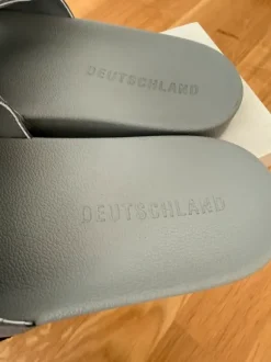 adidas Adiletten, Sonderedition Deutschland in Gr. 9