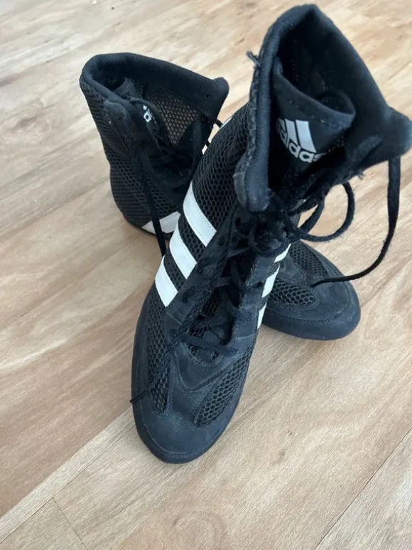 Adidas box model schuhe