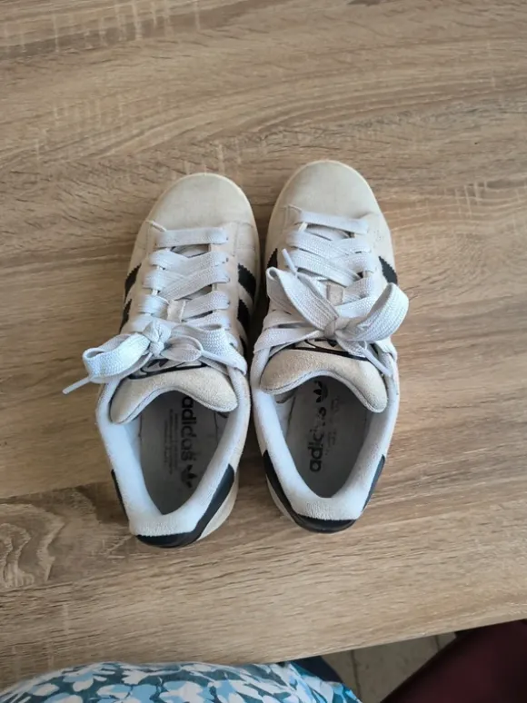 Adidas campus authentiques T.39,5