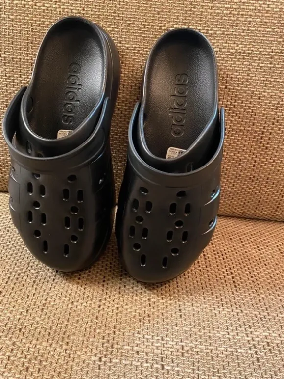 Adidas Clogs