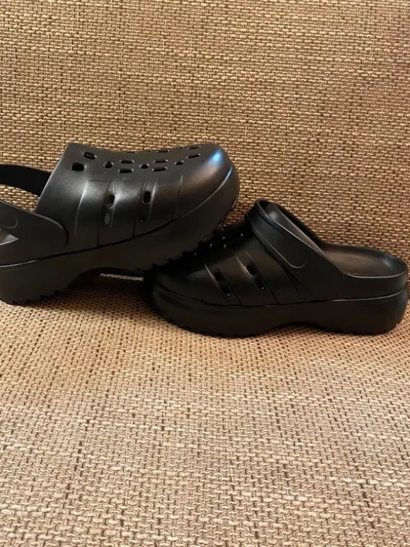Adidas Clogs