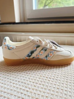 Adidas Gazelle Indoor W – Édition Florale | Pointure 35½ | Neuve avec étiquette