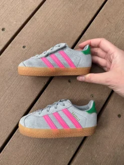 Adidas gazelle maat 23 grijs roze groen