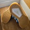 Adidas Hallenschuhe Turnschuhe Größe 30