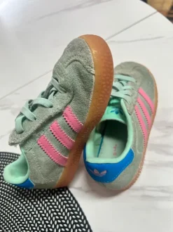Adidas Mädchen Schuhe
