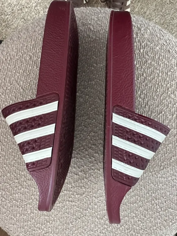 Adidas Originals Adiletten shadow red Bordeaux Burgundy