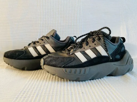 Adidas Originals ZX22 – Gr. 36 2/3 – Schwarz/Grau