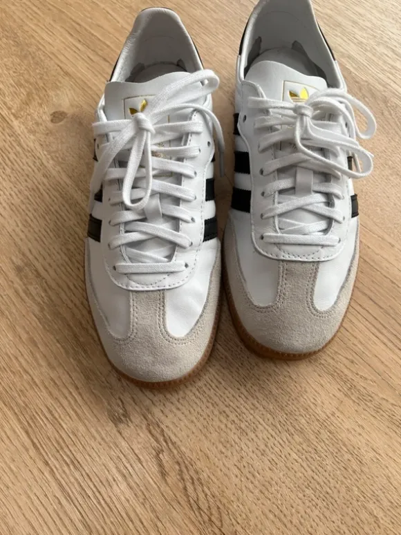 Adidas Samba Decon, Größe 40, neu (weiches Ziegenleder)