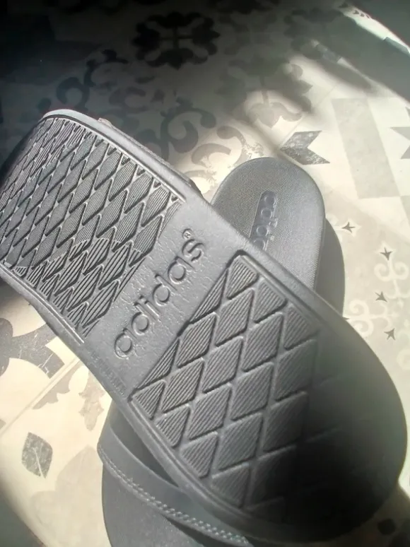 Adidas Schlappen