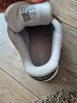Adidas Schuh