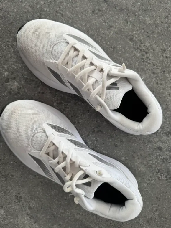 Adidas Schuhe Gr. 39 1/3