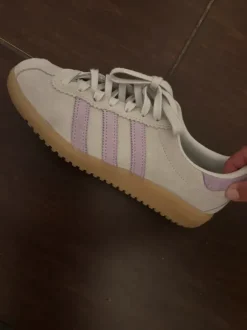 Adidas Sneaker