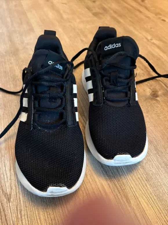 Adidas Sneaker