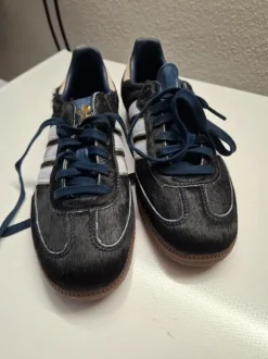 Adidas Sneaker