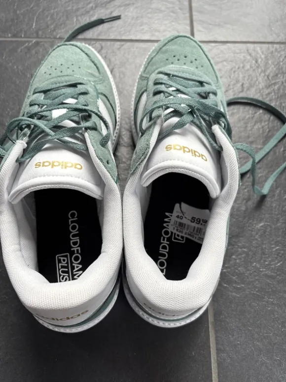 Adidas Sneaker