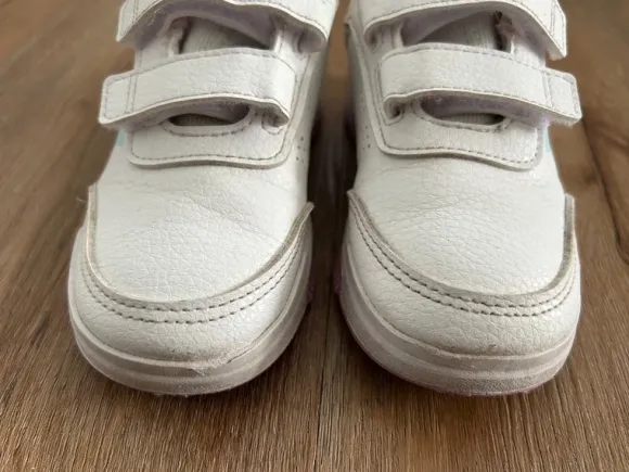Adidas Sneaker / Größe 26
