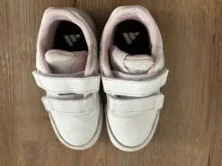 Adidas Sneaker / Größe 26