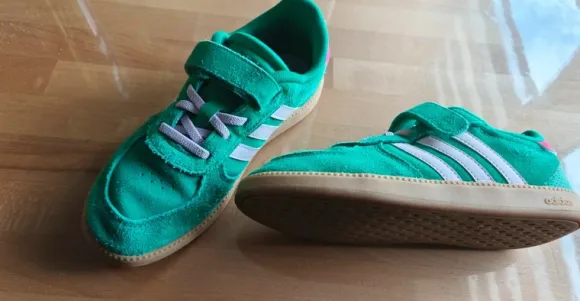 Adidas Sneaker 35, Turnschuhe, Hallenschuhe