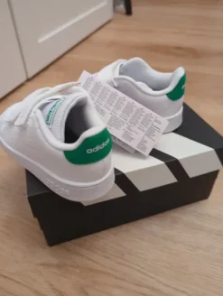 Adidas Sneaker Advantage Gr. 24 NEU