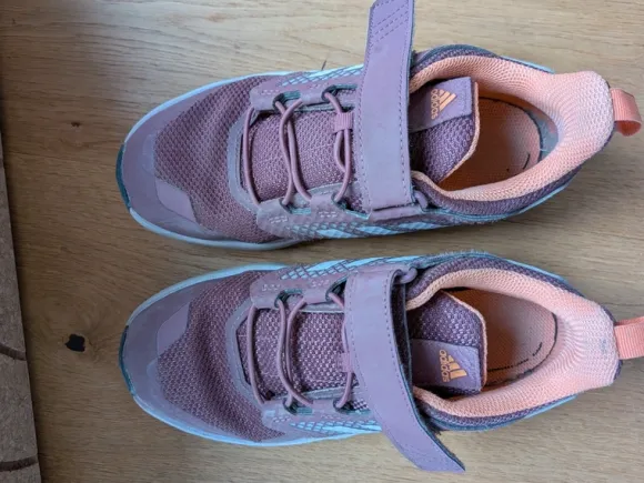 Adidas Sneaker Gr. 32