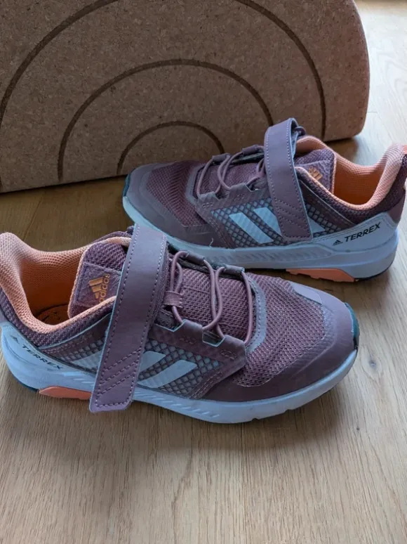 Adidas Sneaker Gr. 32