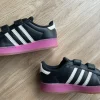 Adidas Sneaker mit Licht