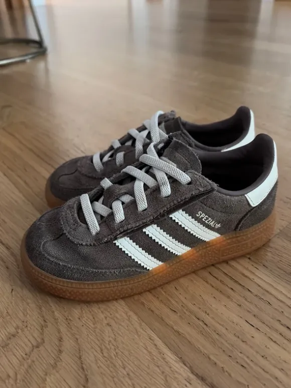 Adidas Spezial