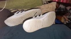 Adidas sport schoenen.