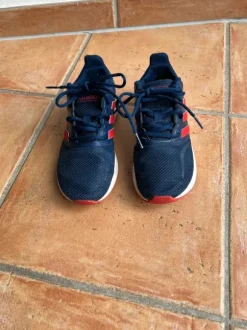 Adidas Sportschuhe 33