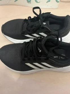 Adidas Sportschuhe 38,5