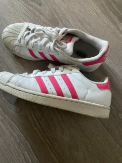 Adidas Superstar