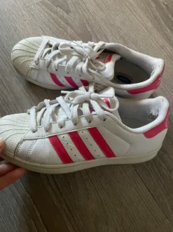 Adidas Superstar