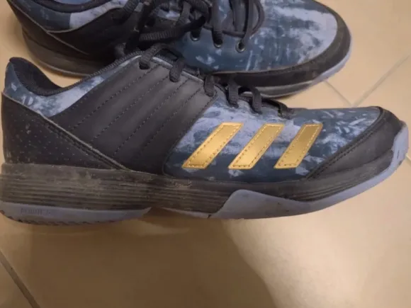 Adidas Turnschuhe